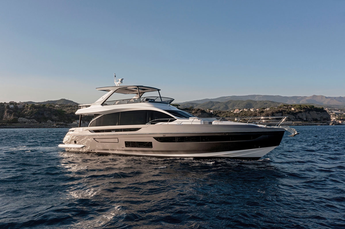 azimut_fly_68_0